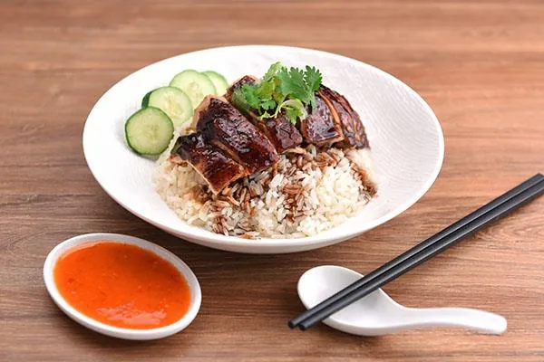 Soy Sauce Chicken Rice (豉油鸡饭)