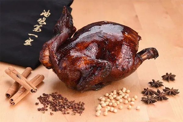 Signature Whole Soy Sauce Chicken (招牌豉油鸡)